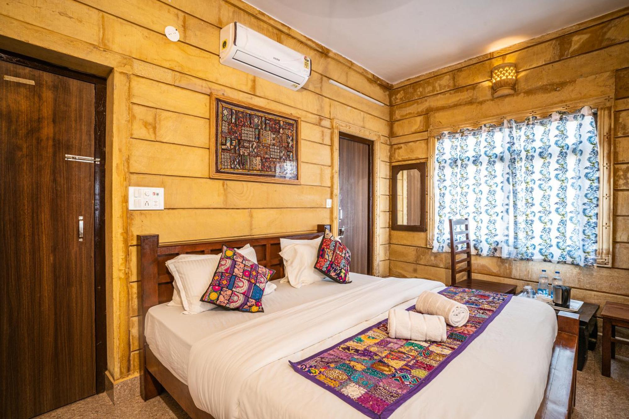 Relax Inn Dzsaiszalmer Kültér fotó